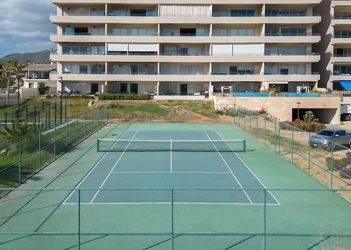 Spectacular New 2br With Bbq And Ocean Views Holiday home